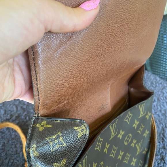 ❗️SOLD❗️Louis Vuitton St. Cloud GM - Picture 7 of 13